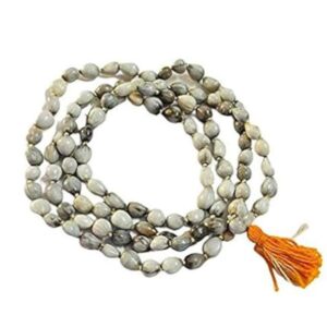 **Vaijayanti Mala (वैजयंती माळा)**